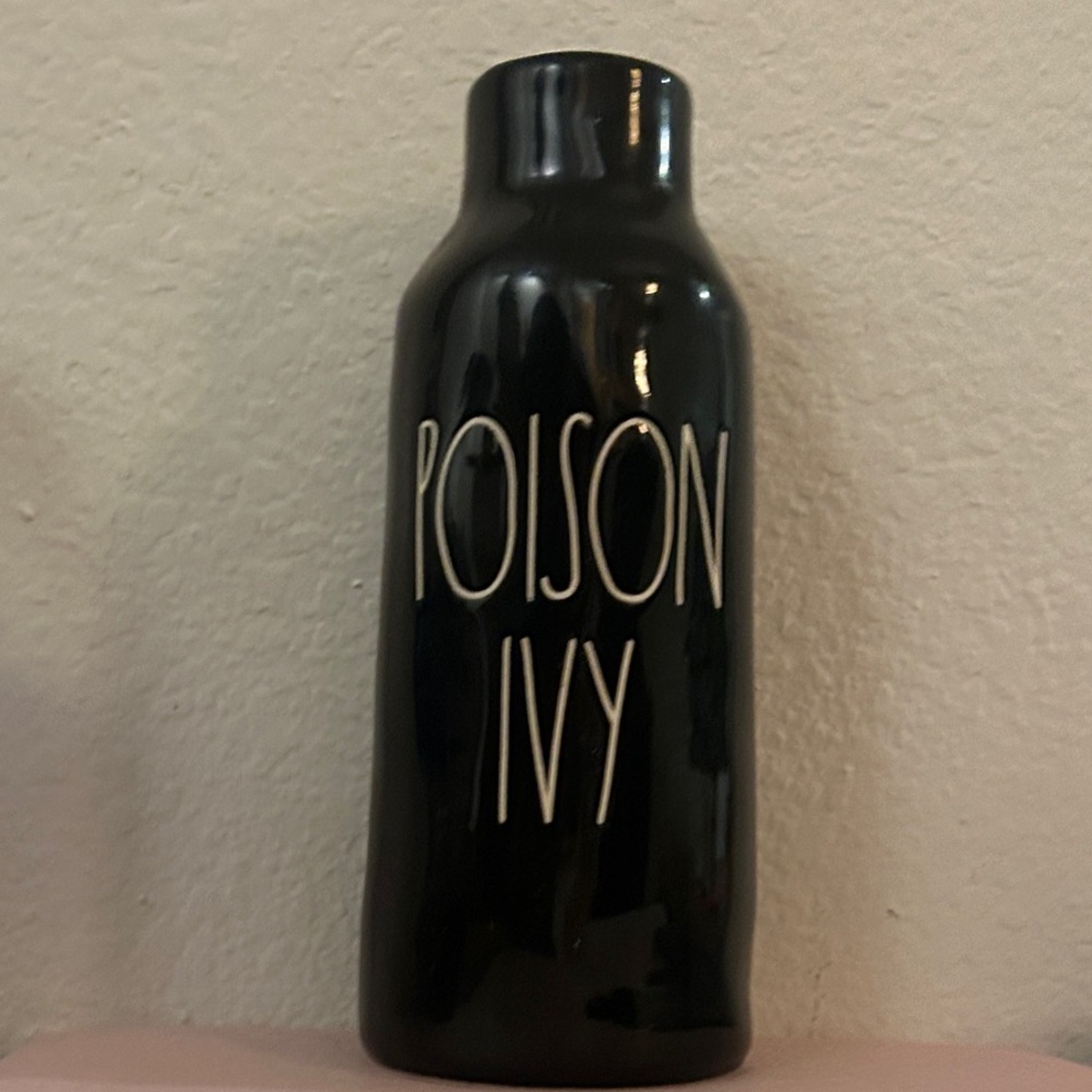 Black Rae Dunn 'Poison Ivy' Ceramic Vase Decor